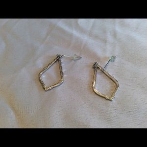 Kendra Scott Sopher Drop earrings